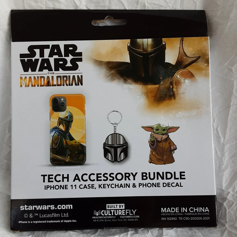 STAR WARS Accessory Bundle - Picture 2 of 2